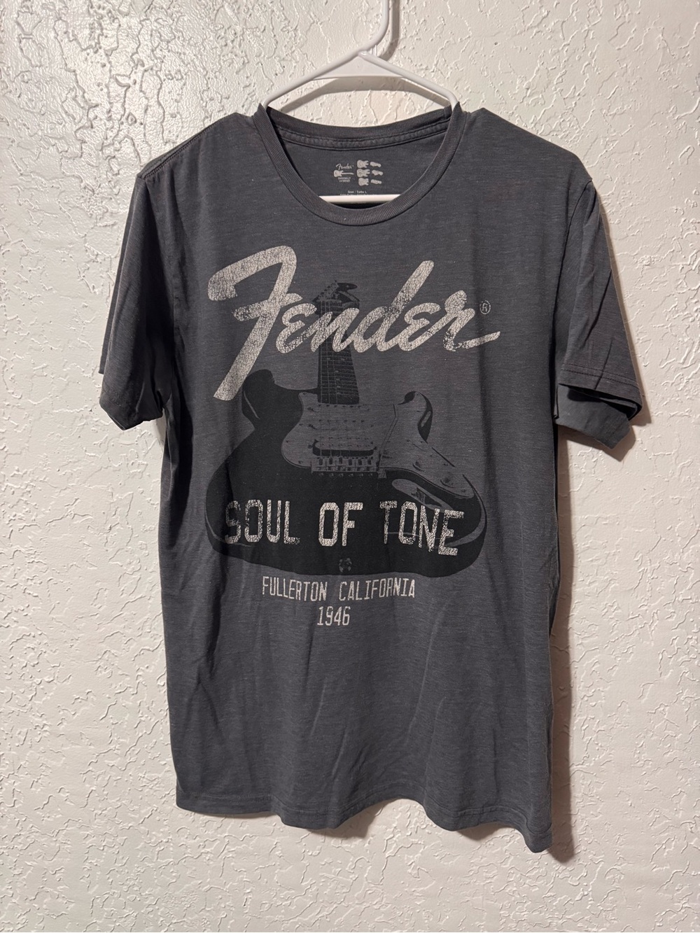 Fender “Soul of Tone” Guitar T-Shirt – Vintage Style Graphic Tee